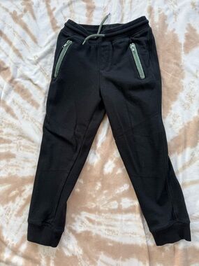FabKids Black Jogger Pants with Green Zippers 6/7